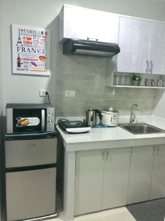 Explorer Suite 1004 Bacolod Buitenkant foto