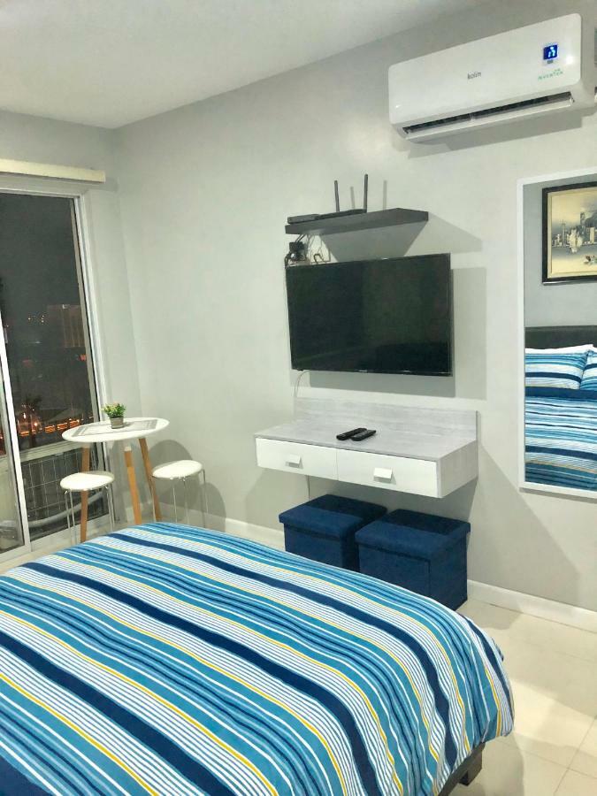 Explorer Suite 1004 Bacolod Buitenkant foto